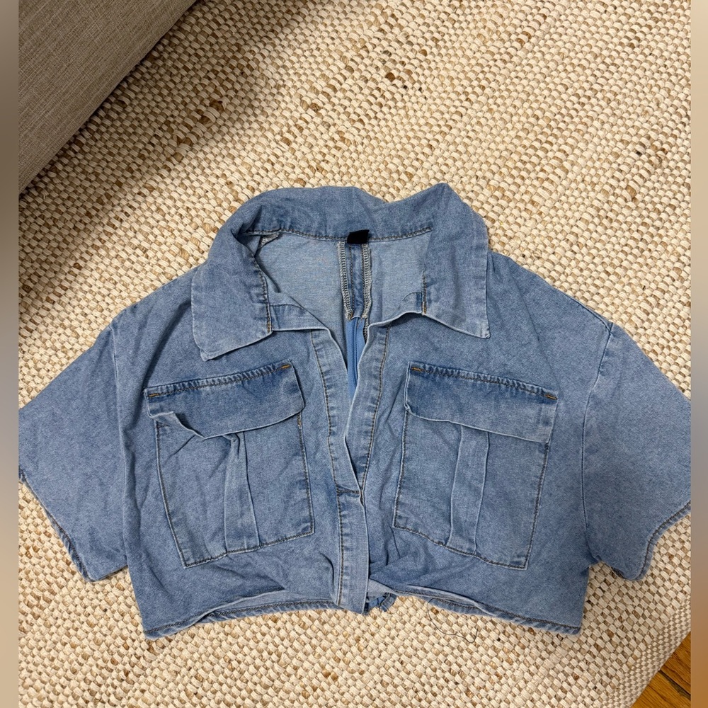 SHEIN Blue Denim Crop Top